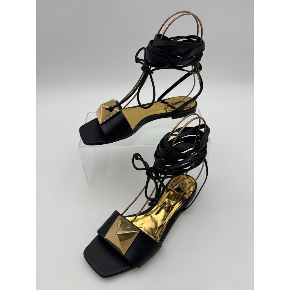 Valentino One Stud Leather Gladiator Sandals Black Leather Size 35 5 Rockstud